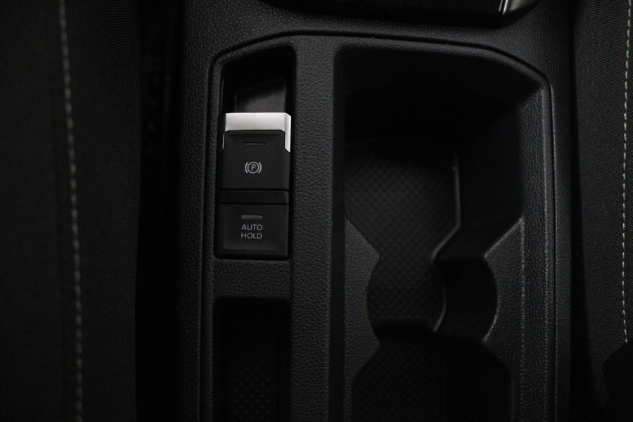 Volkswagen T-Roc 1.0 TSI Style (DIGITALE COCKPIT, PARKEERSENSOREN, CRUISE CONTROL ADAPTIEF, CARPLAY NAVIGATIE, NL-AUTO)