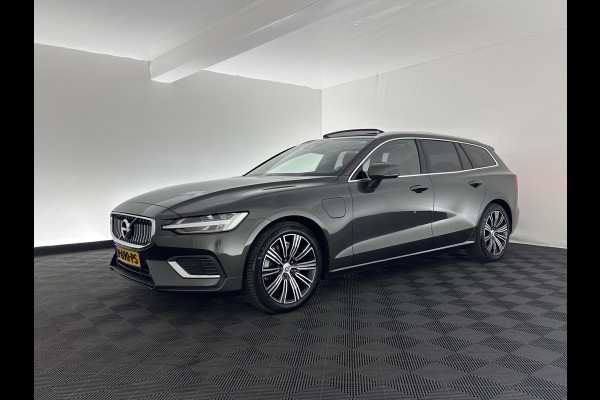 Volvo V60 2.0 T6 Plug-in hybrid AWD Plus Bright (INCL-BTW) *PANO | LUXURY-LEATHER | FULL-LED | DIGI-COCKPIT | NAVI-FULLMAP | HEATED/COOLED-SPORTSEATS | KEYLESS | MEMORY-PACK | ECC | PRIVACY-GLASS | PDC | BLIS | LANE-ASSIST | DAB | CRUISE |