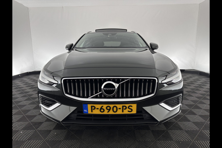 Volvo V60 2.0 T6 Plug-in hybrid AWD Plus Bright (INCL-BTW) *PANO | LUXURY-LEATHER | FULL-LED | DIGI-COCKPIT | NAVI-FULLMAP | HEATED/COOLED-SPORTSEATS | KEYLESS | MEMORY-PACK | ECC | PRIVACY-GLASS | PDC | BLIS | LANE-ASSIST | DAB | CRUISE |