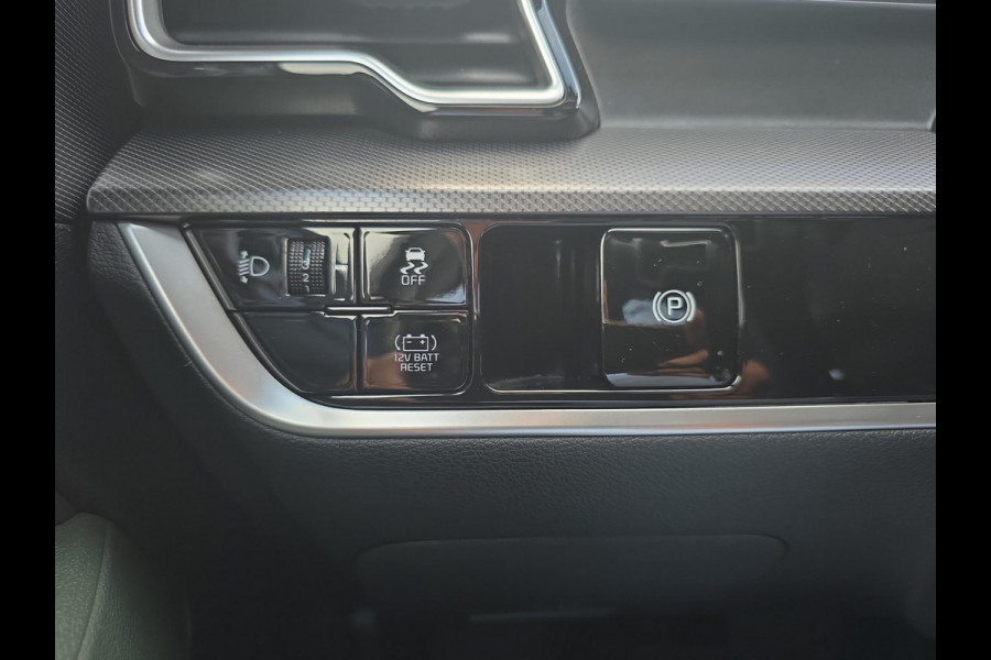 Kia Sportage 1.6 T-GDi Hybrid Dark Edition | Leder | Stoel- en Stuurverwarming | Navigatie | Camera |