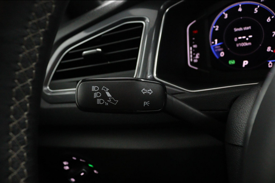 Volkswagen T-Roc 2.0 TSI 4Motion R-line*AUTOM.*PANODAK*ACC*LED*CAME