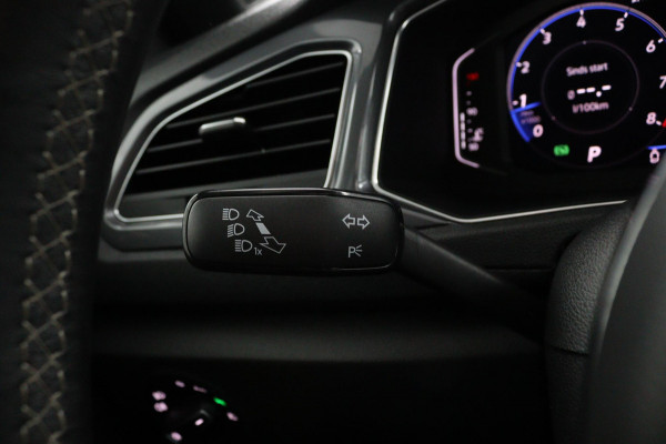 Volkswagen T-Roc 2.0 TSI 4Motion R-line*AUTOM.*PANODAK*ACC*LED*CAME