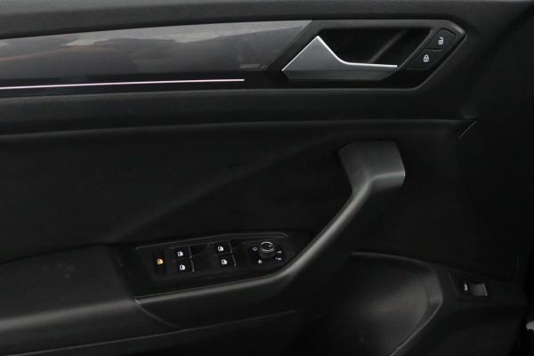 Volkswagen T-Roc 2.0 TSI 4Motion R-line*AUTOM.*PANODAK*ACC*LED*CAME