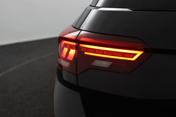 Volkswagen T-Roc 2.0 TSI 4Motion R-line*AUTOM.*PANODAK*ACC*LED*CAME