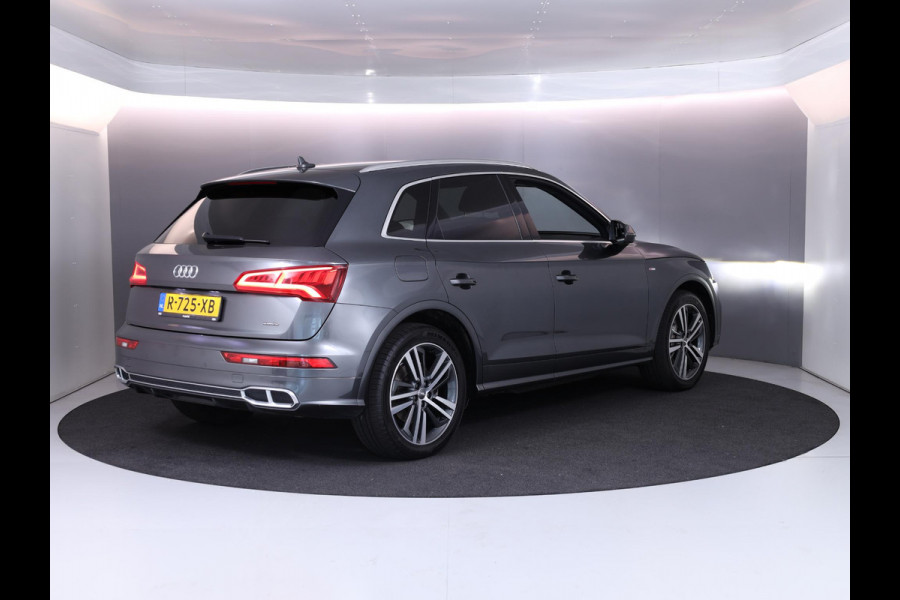 Audi Q5 55 TFSI e quattro Competition 367PK HYBRID| Luchtvering | Trekhaak | LMV