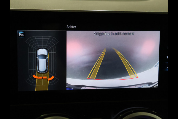 Mercedes-Benz GLA 200 Business Solution Luxury [CAMERA, PDC 360, APPLE CARPLAY, ANDROID AUTO, SFEERVERLICHTING, CRUISE CONTROL, STOELVERWARMING, AUTO AIRCO, NAVIGATIE, NIEUWSTAAT]