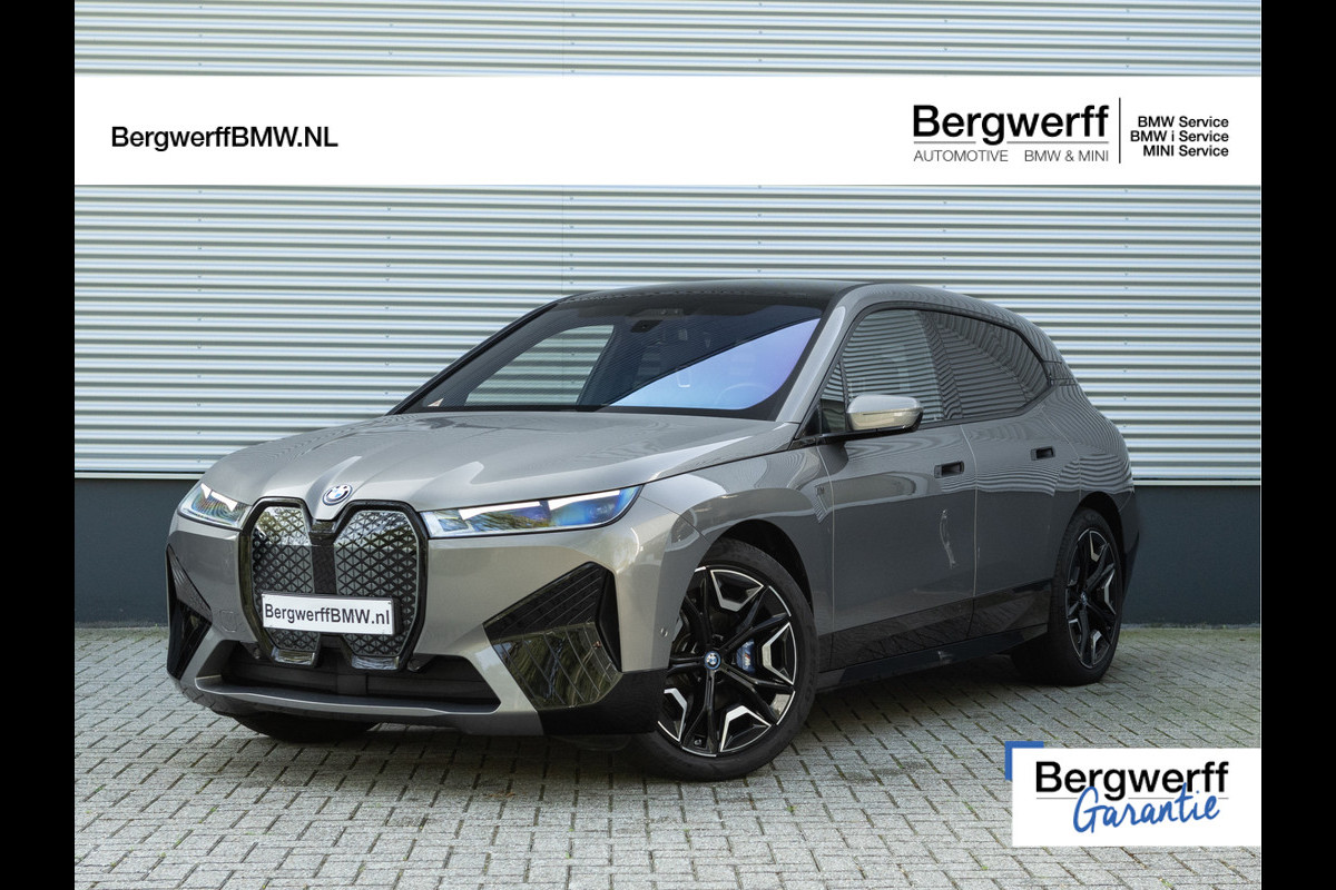 BMW iX M60 High Executive - Pano - Trekhaak - 112kWh