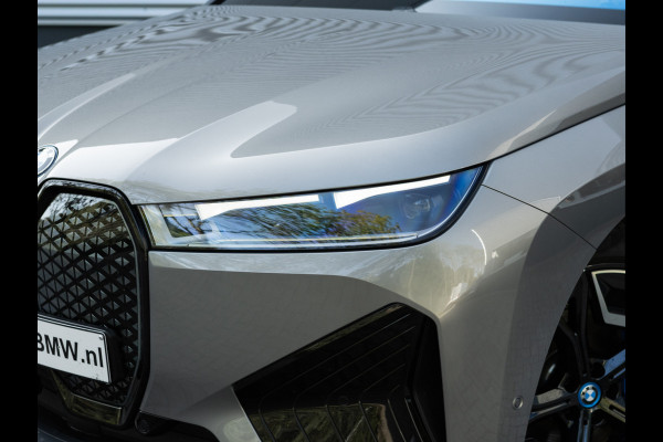 BMW iX M60 High Executive - Pano - Trekhaak - 112kWh