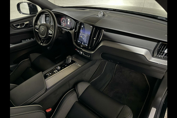 Volvo XC60 2.0 T8 AWD Polestar Engineered B&W Pano HUD ACC Trekh.