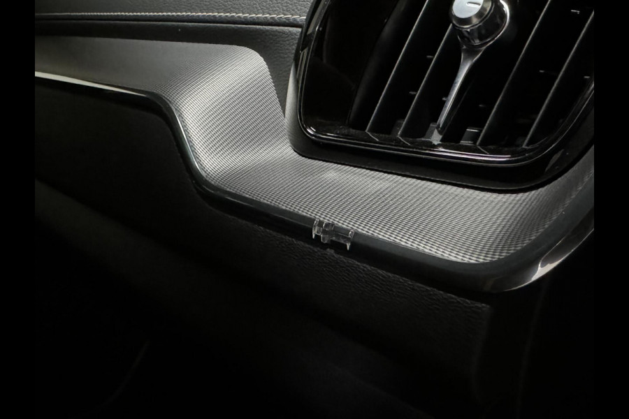 Volvo XC60 2.0 T8 AWD Polestar Engineered B&W Pano HUD ACC Trekh.