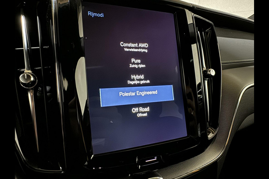 Volvo XC60 2.0 T8 AWD Polestar Engineered B&W Pano HUD ACC Trekh.