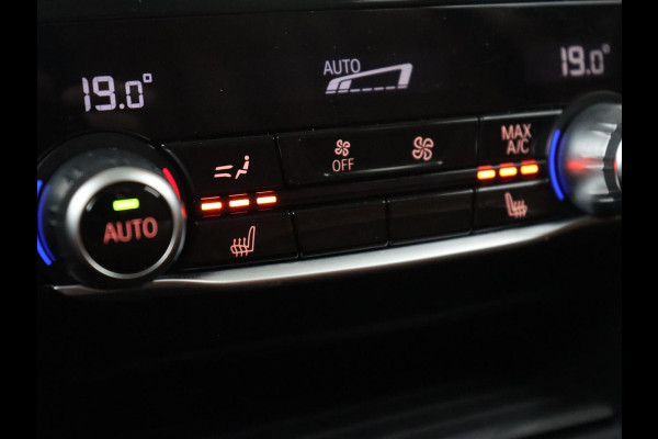 BMW 5 Serie 530e Executive | Panoramadak | Leder | Stoelverwarming | Adaptief LED | Carplay | Sfeerverlichting | Keyless | Camera | Achterbankverwarming | Navigatie