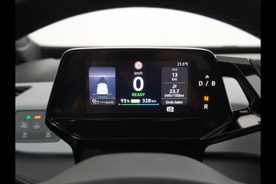 Volkswagen ID.3 58kWh 204PK 1st. First Plus Navi-Pro 19" Camera Trekhaak Apple Carplay Android Auto Matrix-LED Stoel-Stuurverwarming Adapt.Cruis Lmv Bluetooth Regensensor Rijstrooksensor Verkeersbord detectie Wifi Origineel Nederlandse Auto Nieuwprijs €43.675,-
