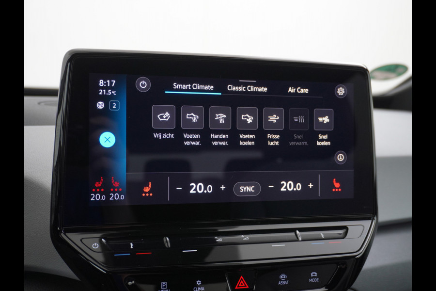Volkswagen ID.3 58kWh 204PK 1st. First Plus Navi-Pro 19" Camera Trekhaak Apple Carplay Android Auto Matrix-LED Stoel-Stuurverwarming Adapt.Cruis Lmv Bluetooth Regensensor Rijstrooksensor Verkeersbord detectie Wifi Origineel Nederlandse Auto Nieuwprijs €43.675,-