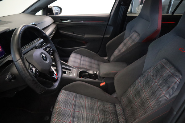 Volkswagen Golf 2.0 TSI GTI ACC Navi Panoramadak Milltek Uitlaat