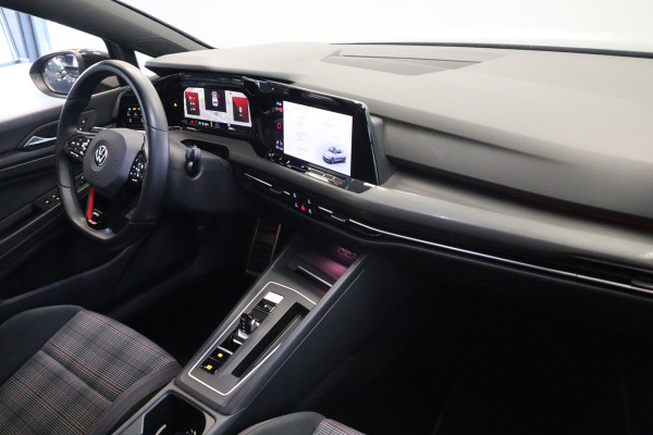 Volkswagen Golf 2.0 TSI GTI ACC Navi Panoramadak Milltek Uitlaat