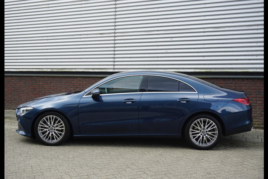 Mercedes-Benz CLA-Klasse 250 225PK/Led-Matrix/18Inch./Sportstoelen Leer/ Dealeronderhouden