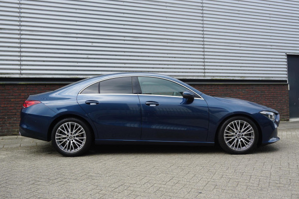 Mercedes-Benz CLA-Klasse 250 225PK/Led-Matrix/18Inch./Sportstoelen Leer/ Dealeronderhouden