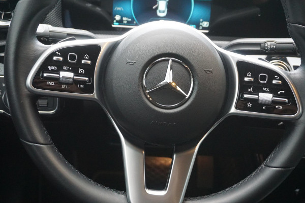 Mercedes-Benz CLA-Klasse 250 225PK/Led-Matrix/18Inch./Sportstoelen Leer/ Dealeronderhouden