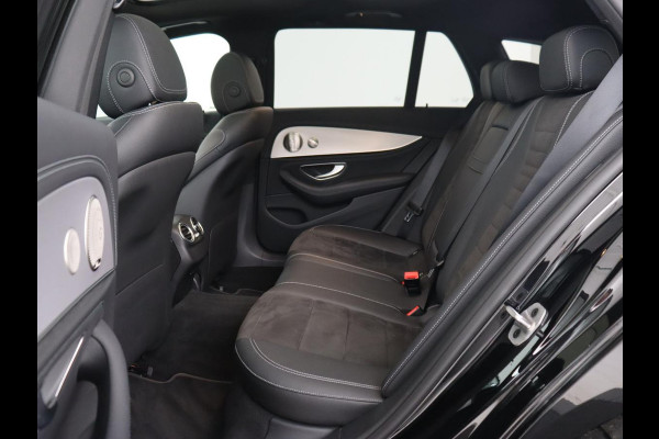 Mercedes-Benz E-Klasse 300e AMG | Panoramadak | Burmester | Head-Up | Adaptive cruise | Stoelverwarming | 360 Camera | Memory | Carplay | Matrix LED | Leder/Alcantara | Trekhaak | Widescreen | PHEV | Plug In
