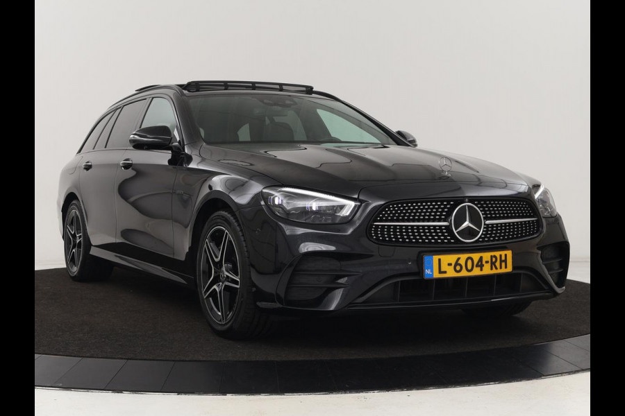 Mercedes-Benz E-Klasse 300e AMG | Panoramadak | Burmester | Head-Up | Adaptive cruise | Stoelverwarming | 360 Camera | Memory | Carplay | Matrix LED | Leder/Alcantara | Trekhaak | Widescreen | PHEV | Plug In
