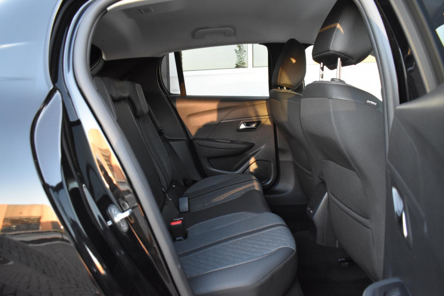 Peugeot 208 Hybrid 100 e-DCS6 Allure Aut. | Carplay | Navi | PDC | Incl. garantie