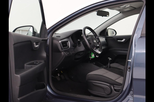 Kia Stonic 1.0 T-GDi DynamicLine | Camera | Carplay | Navigatie | Cruise control | Airco | Bluetooth | LED | Parkeerhulp