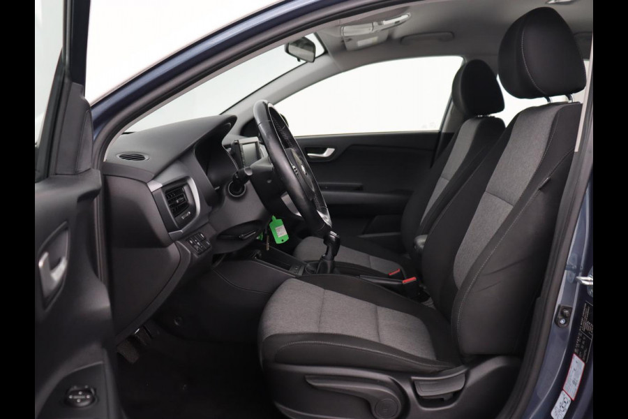Kia Stonic 1.0 T-GDi DynamicLine | Camera | Carplay | Navigatie | Cruise control | Airco | Bluetooth | LED | Parkeerhulp
