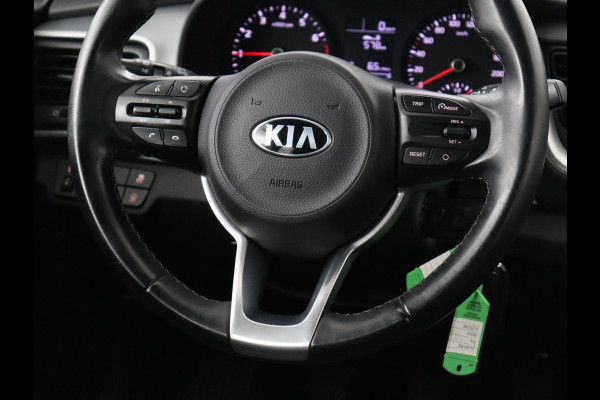 Kia Stonic 1.0 T-GDi DynamicLine | Camera | Carplay | Navigatie | Cruise control | Airco | Bluetooth | LED | Parkeerhulp