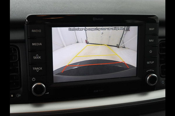Kia Stonic 1.0 T-GDi DynamicLine | Camera | Carplay | Navigatie | Cruise control | Airco | Bluetooth | LED | Parkeerhulp