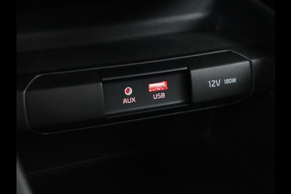 Kia Stonic 1.0 T-GDi DynamicLine | Camera | Carplay | Navigatie | Cruise control | Airco | Bluetooth | LED | Parkeerhulp