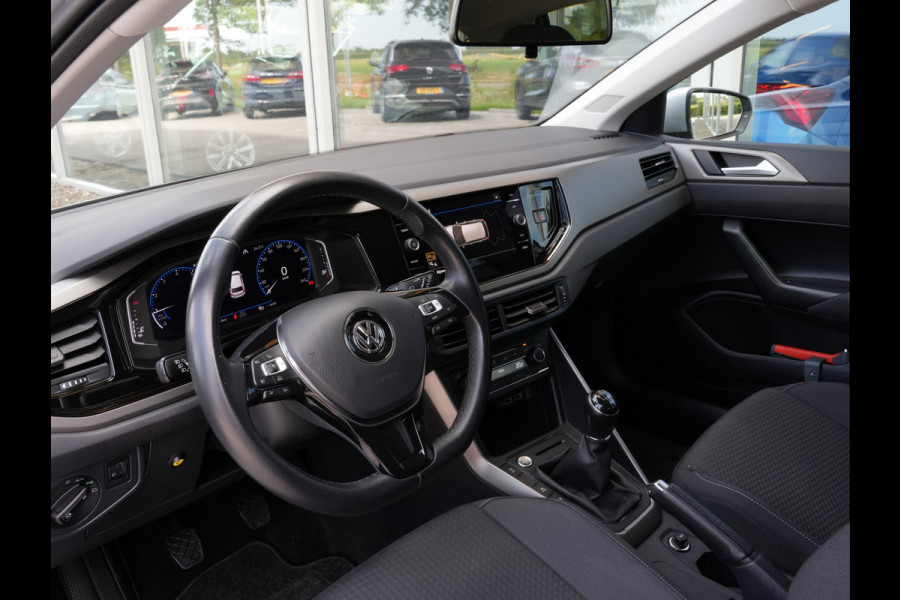 Volkswagen Polo 1.0 TSI Comfortline Business | Keyless | Virtual Cockpit | DAB | Camera