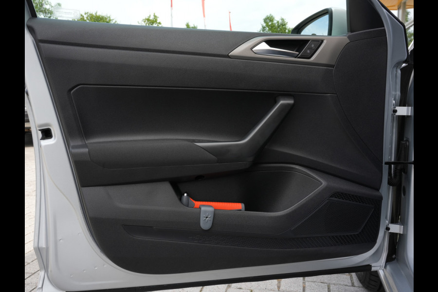 Volkswagen Polo 1.0 TSI Comfortline Business | Keyless | Virtual Cockpit | DAB | Camera