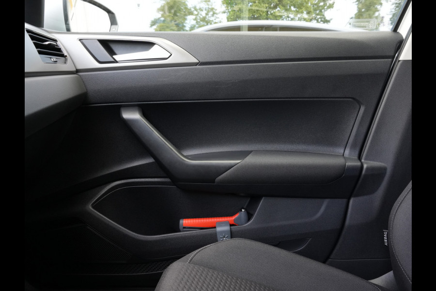 Volkswagen Polo 1.0 TSI Comfortline Business | Keyless | Virtual Cockpit | DAB | Camera