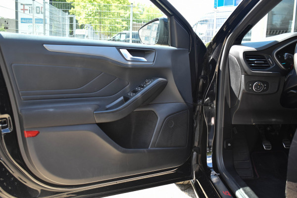 Ford FOCUS Wagon 1.0 EcoBoost 155PK | ST Line | Winter Pak | ACC | NAVI | CAMERA