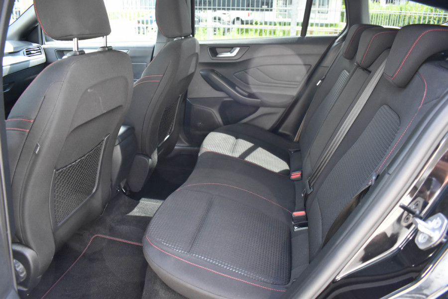 Ford FOCUS Wagon 1.0 EcoBoost 155PK | ST Line | Winter Pak | ACC | NAVI | CAMERA