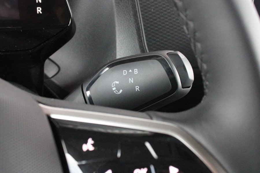 Volkswagen ID. Buzz CARGO 79 kWh | TREKHAAK ELEKTRISCH WEGKLAPBAAR | LAADRUIMTE PAKKET | STOEL/VOORRUIT VERWARMING | ELEKTRISCH BEDIENBARE SCHUIFDEUR | NAVIGATIE DISCOVER PRO | DRAADLOZE APPLE CARPLAY/ANDROID AUTO | CLIMATE CONTROL | ACHTERUITRIJ CAMERA | DODEHOEK DETECTIE | ADAPTIVE CRUISE CONTROL | NIEUWE BUS! | KEYLESS ENTRY/START | SFEER VERLICHTING | 3-ZITS |