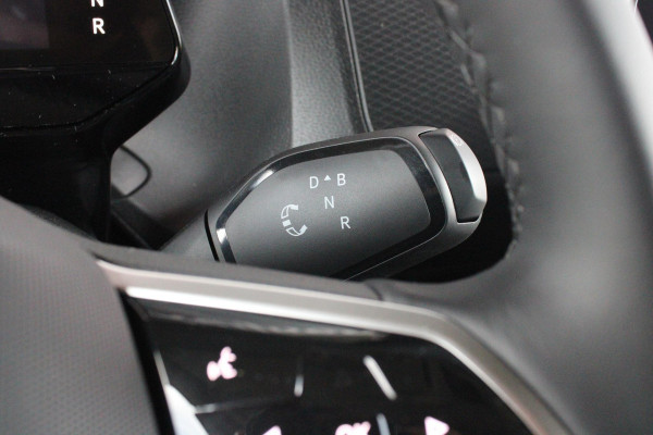 Volkswagen ID. Buzz CARGO 79 kWh | TREKHAAK ELEKTRISCH WEGKLAPBAAR | LAADRUIMTE PAKKET | STOEL/VOORRUIT VERWARMING | ELEKTRISCH BEDIENBARE SCHUIFDEUR | NAVIGATIE DISCOVER PRO | DRAADLOZE APPLE CARPLAY/ANDROID AUTO | CLIMATE CONTROL | ACHTERUITRIJ CAMERA | DODEHOEK DETECTIE | ADAPTIVE CRUISE CONTROL | NIEUWE BUS! | KEYLESS ENTRY/START | SFEER VERLICHTING | 3-ZITS |