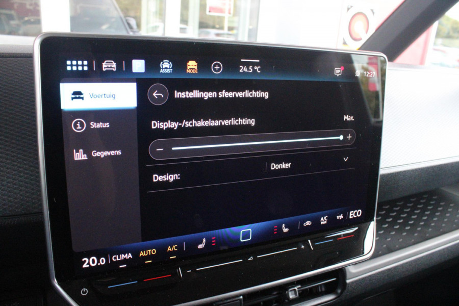 Volkswagen ID. Buzz CARGO 79 kWh | TREKHAAK ELEKTRISCH WEGKLAPBAAR | LAADRUIMTE PAKKET | STOEL/VOORRUIT VERWARMING | ELEKTRISCH BEDIENBARE SCHUIFDEUR | NAVIGATIE DISCOVER PRO | DRAADLOZE APPLE CARPLAY/ANDROID AUTO | CLIMATE CONTROL | ACHTERUITRIJ CAMERA | DODEHOEK DETECTIE | ADAPTIVE CRUISE CONTROL | NIEUWE BUS! | KEYLESS ENTRY/START | SFEER VERLICHTING | 3-ZITS |