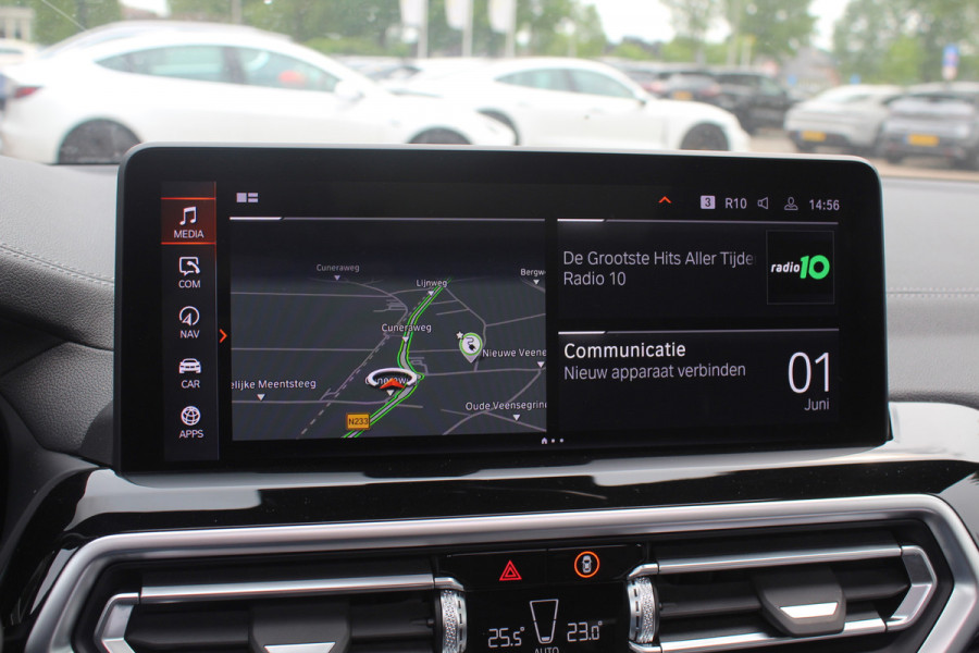 BMW iX3 Exe. M Sport 80 kWh / SoH 99% / Trekhaak / Panoramadak / Camera / Leder / 20'' / DAB / Sfeerverlichting / Stoelverwarming / Cruise Control