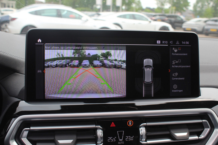 BMW iX3 Exe. M Sport 80 kWh / SoH 99% / Trekhaak / Panoramadak / Camera / Leder / 20'' / DAB / Sfeerverlichting / Stoelverwarming / Cruise Control
