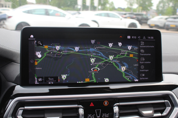 BMW iX3 Exe. M Sport 80 kWh / SoH 99% / Trekhaak / Panoramadak / Camera / Leder / 20'' / DAB / Sfeerverlichting / Stoelverwarming / Cruise Control