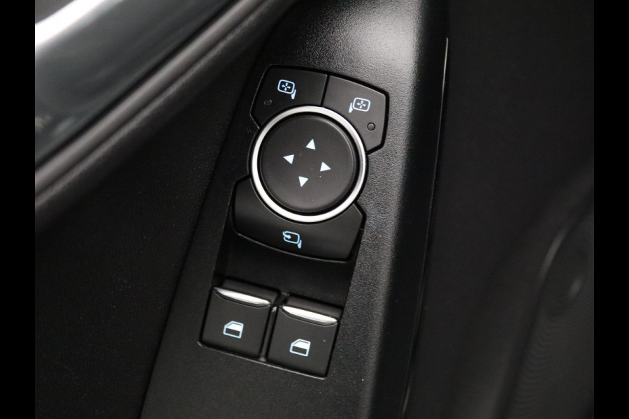 Ford Fiesta 85pk Trend Cruise | Climate | Carplay | Navi | Parkeersens. achter