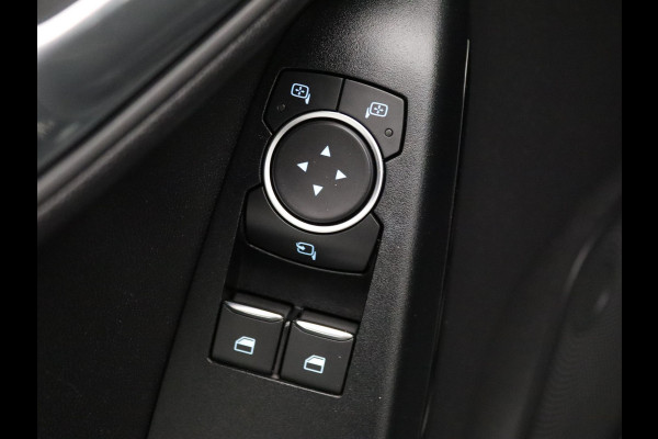 Ford Fiesta 85pk Trend Cruise | Climate | Carplay | Navi | Parkeersens. achter