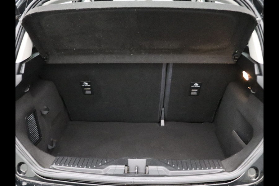 Ford Fiesta 85pk Trend Cruise | Climate | Carplay | Navi | Parkeersens. achter