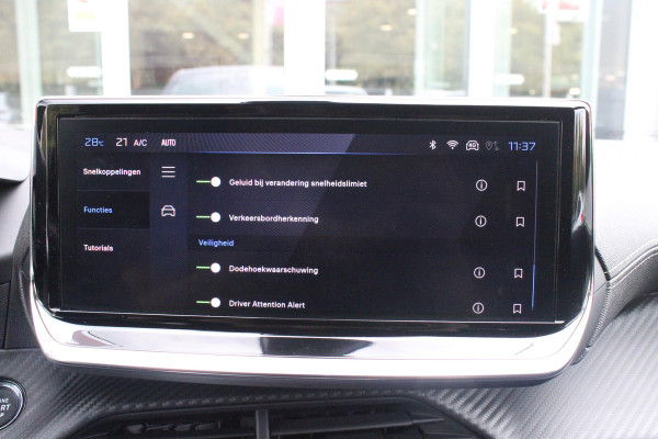 Peugeot 208 Hybrid 145PK e-DCS6 GT | NAVIGATIE | DRAADLOZE APPLE CARPLAY/ANDROID AUTO | CAMERA VOOR + ACHTER | FULL LED KOPLAMPEN | LICHTMETALEN VELGEN 17" | DODEHOEK DETECTIE | DRAADLOZE TELEFOONLADER | KEYLESS ENTRY/START | DAB+ RADIO | ADAPTIVE CRUISE CONTROL |
