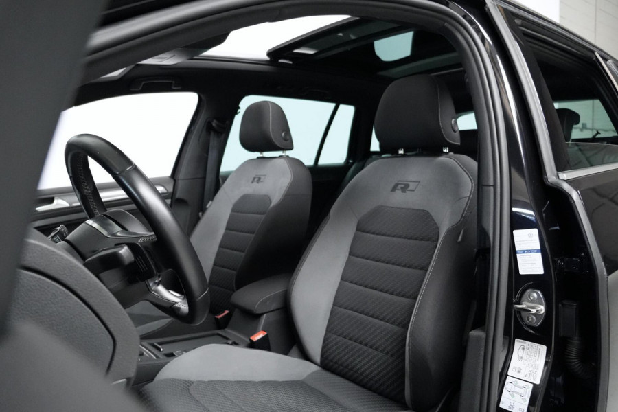 Volkswagen Golf 7.5 - 1.5 TSI ACT 2x R Line 150 PK | Pano-dak | Virtual | CarPlay | Cruise | Stoelverwarming | Camera | LED | PDC |