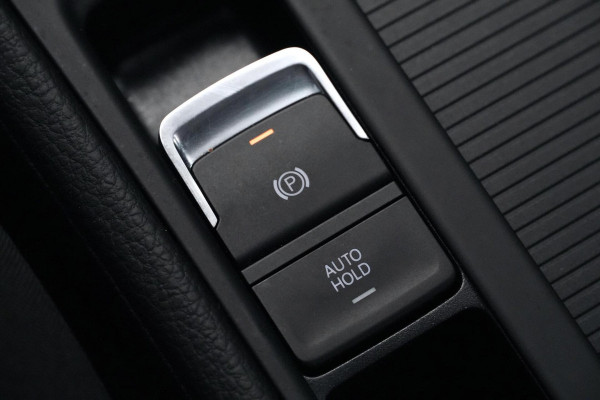 Volkswagen Golf 7.5 - 1.5 TSI ACT 2x R Line 150 PK | Pano-dak | Virtual | CarPlay | Cruise | Stoelverwarming | Camera | LED | PDC |