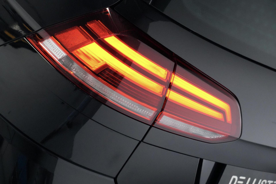 Volkswagen Golf 7.5 - 1.5 TSI ACT 2x R Line 150 PK | Pano-dak | Virtual | CarPlay | Cruise | Stoelverwarming | Camera | LED | PDC |