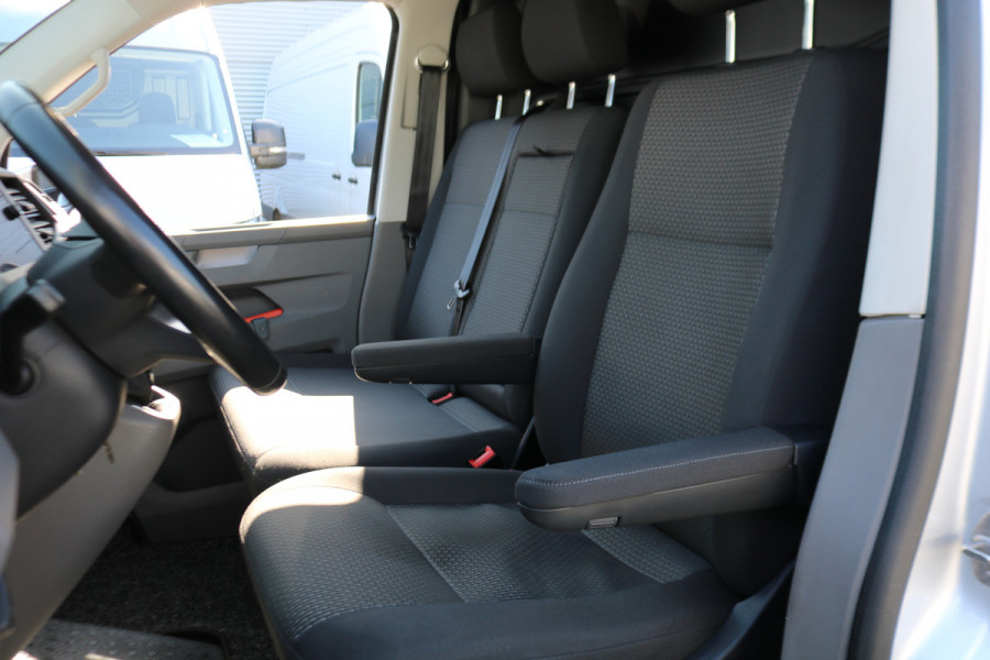 Volkswagen Transporter 2.0 TDI L2 H1 Airco Navigatie Trekhaak